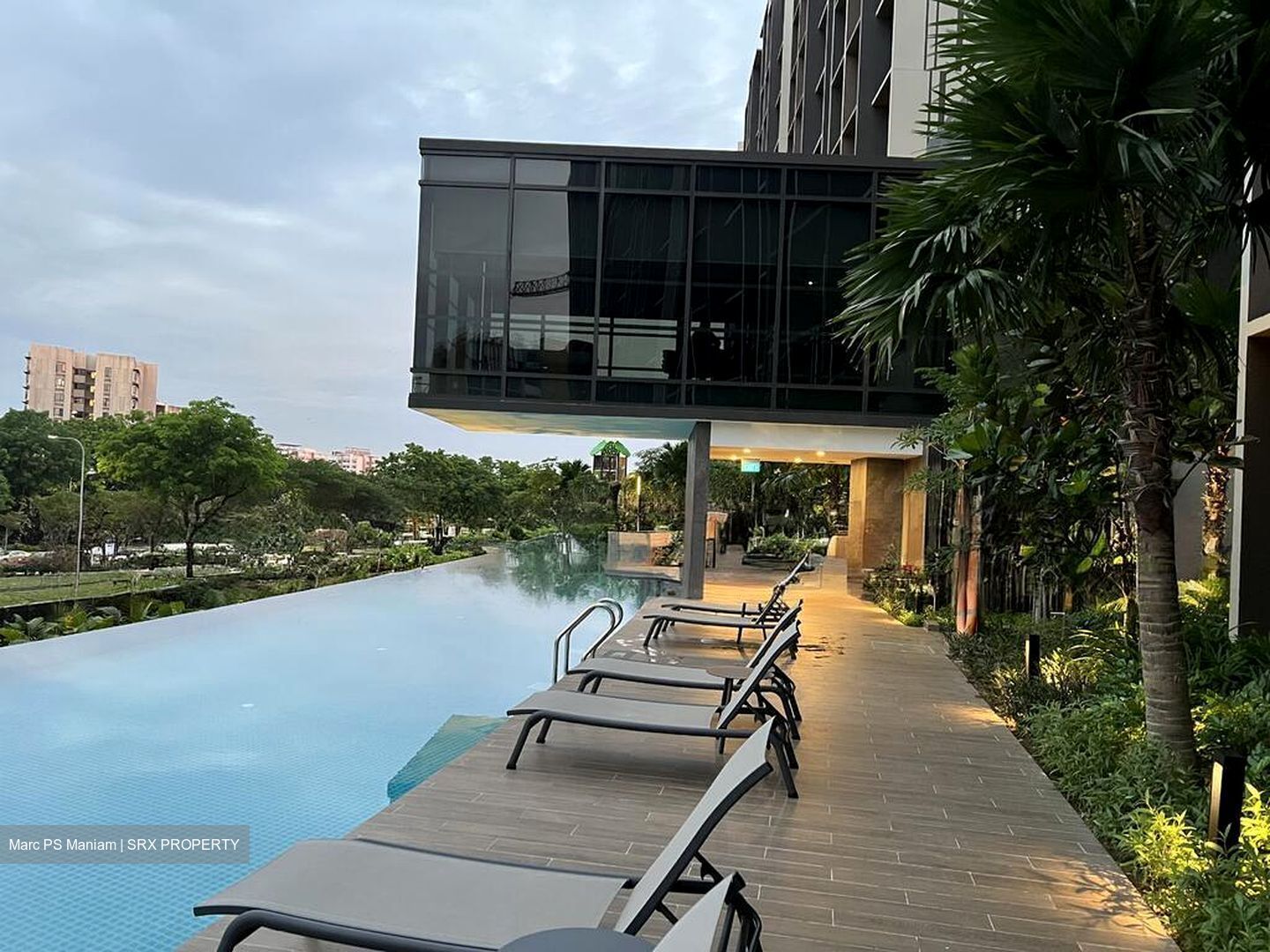 Tenet (D18), Condominium #498206961